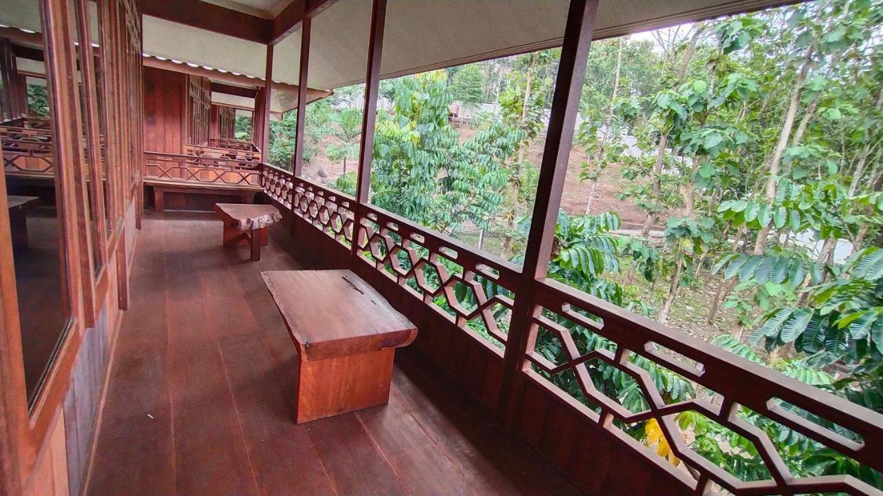 Kasuari Exotic Resort Магеланг Екстериор снимка